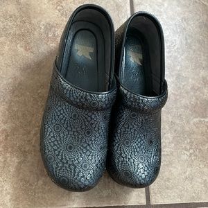 Danskos clogs size 36 worn once